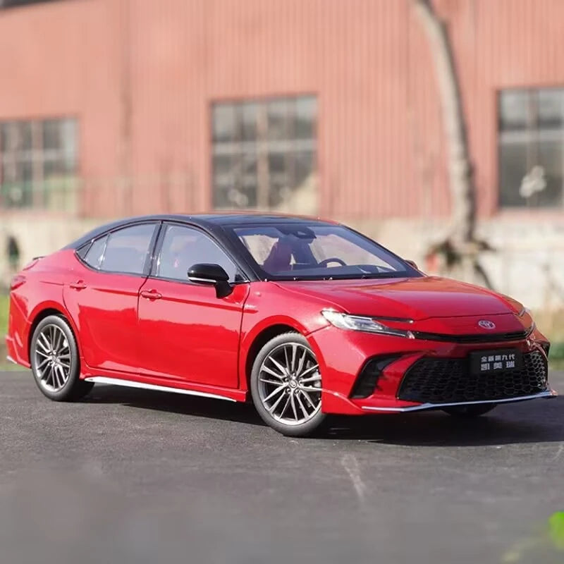 1:18 Toyota Camry