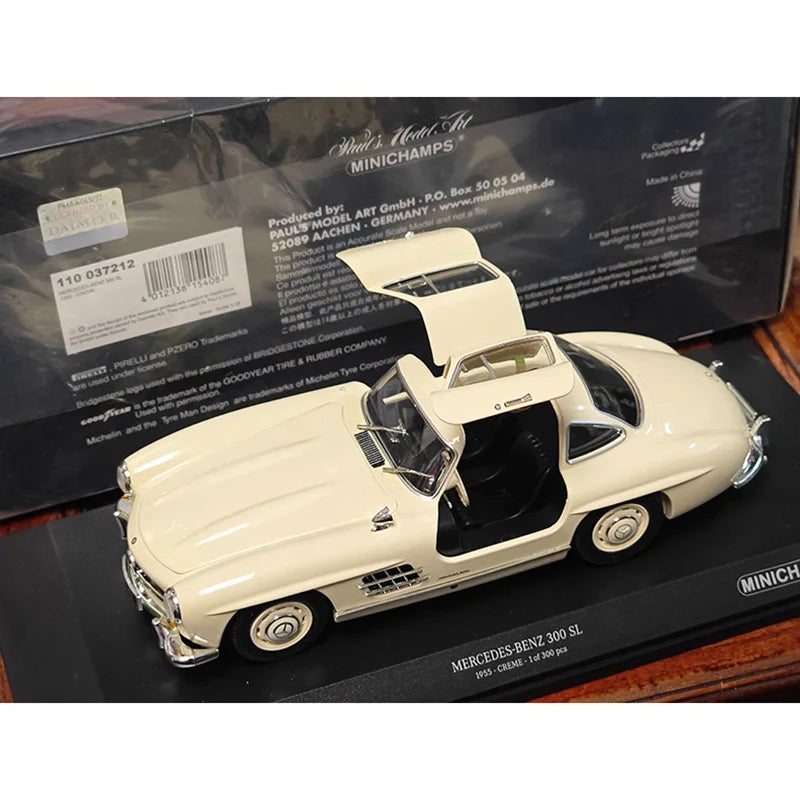 1:18 Mercedes-Benz 300SL COUPE W198