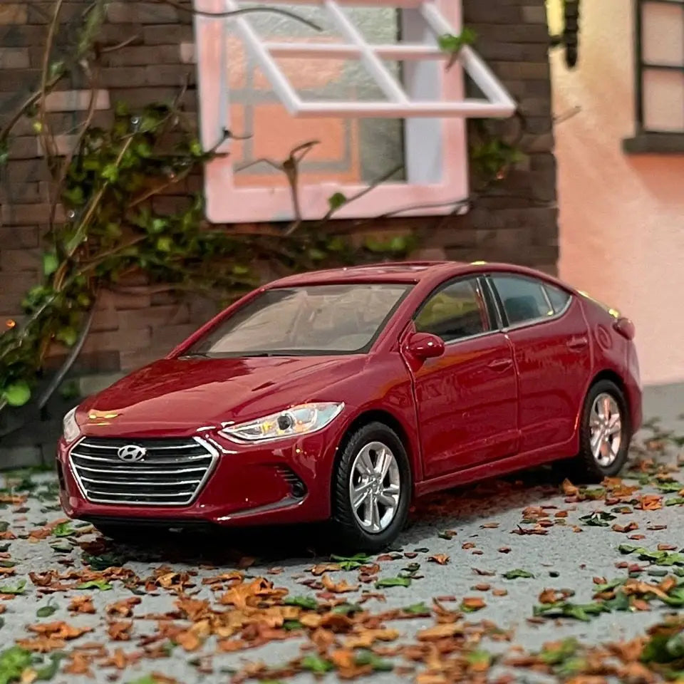 1:36 Hyundai ELANTRA AZERA