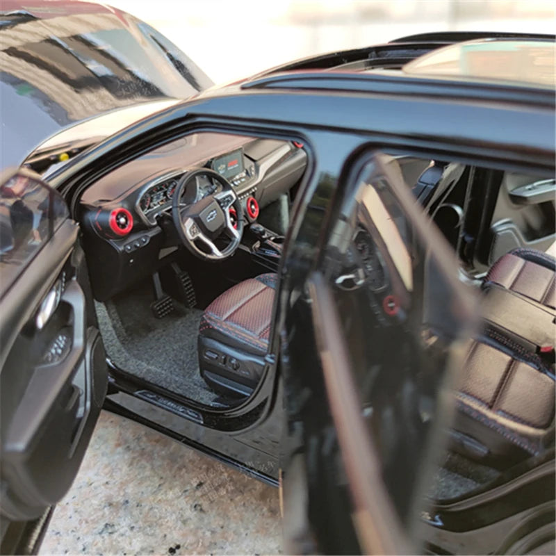 1:18 Chevrolet Blazer