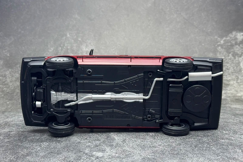 1:18 Volkswagen1983 Santana B2