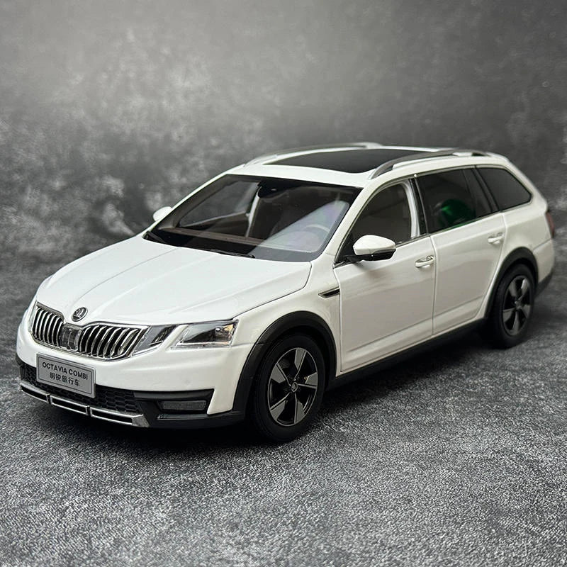 1:18 Skoda Octavia
