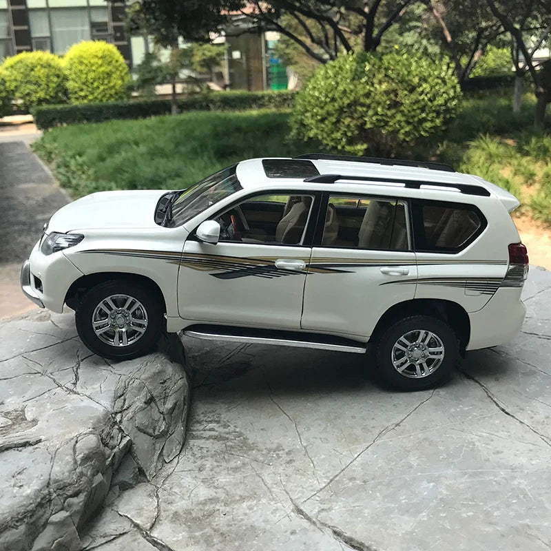 1:18 Toyota PRADO