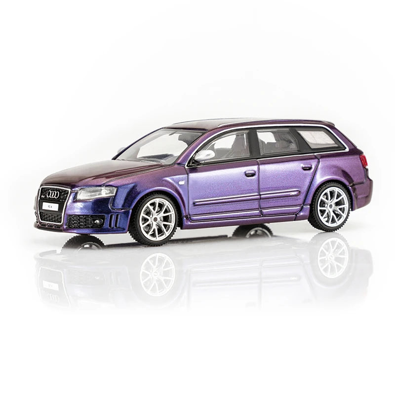1:64 Audi RS4 (B7) 2005
