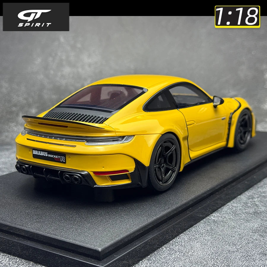 1:18 Porsche 911 900 R 2023