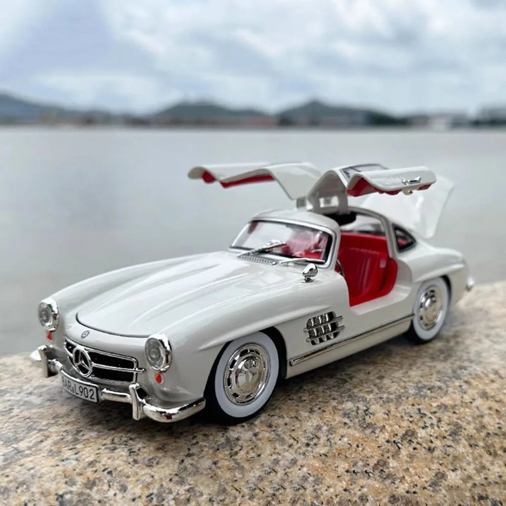 1:24 Mercedes-Benz 300SL
