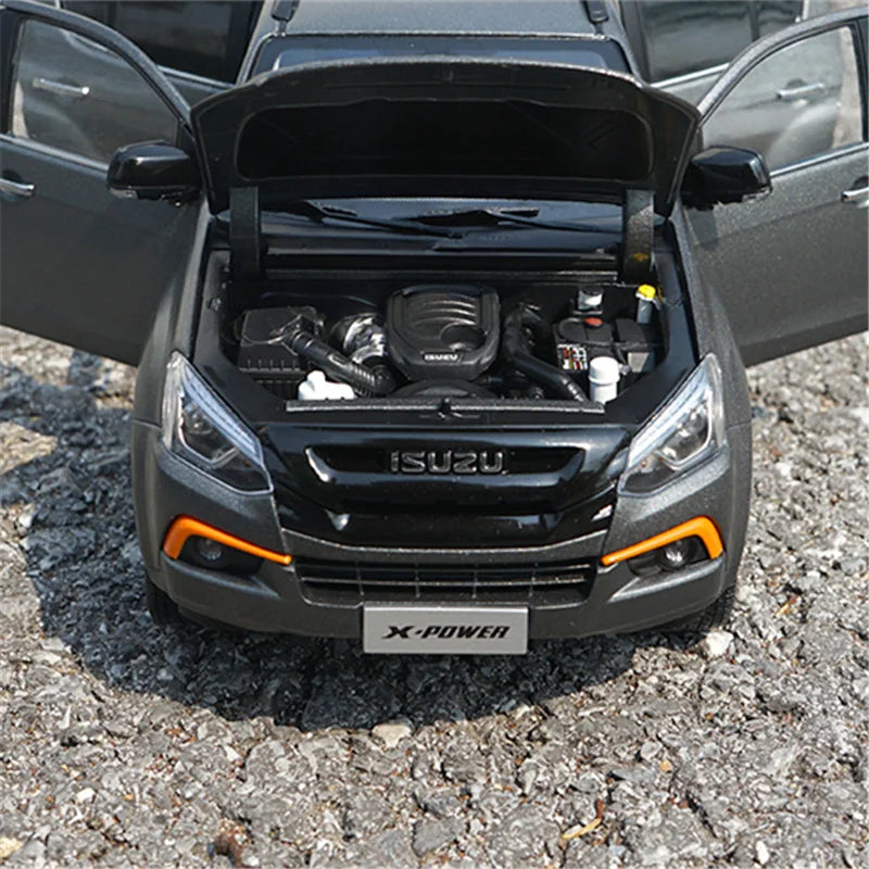 1:18 ISUZU MU-X