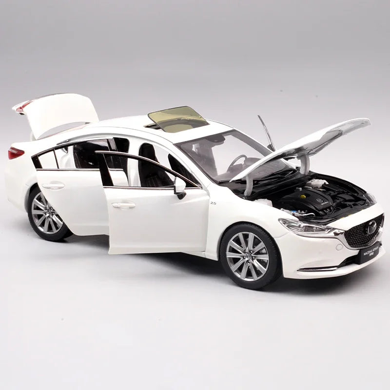 1:18 Mazda Atez 2020