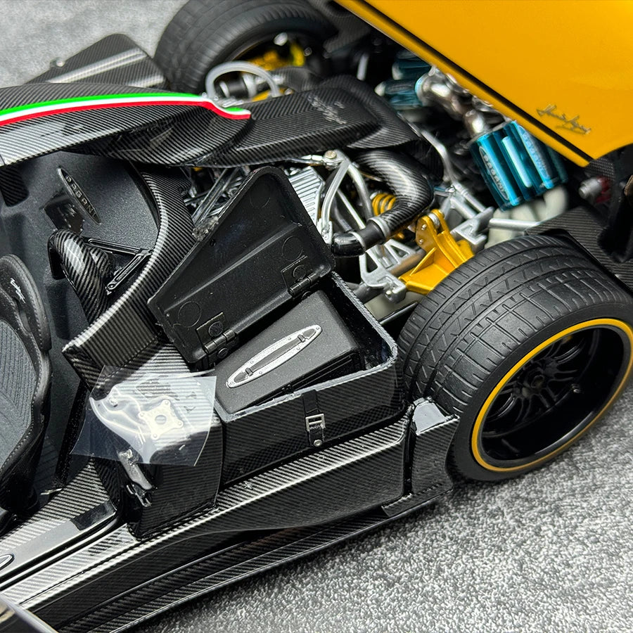 1:18 Pagani Zonda Cinque