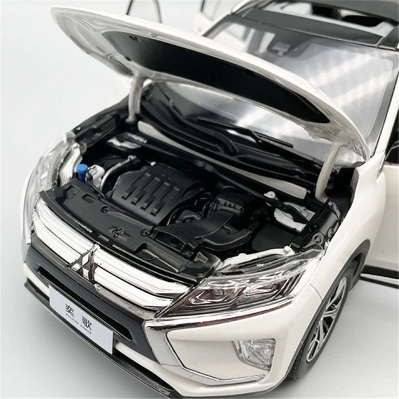 1:18 Mitsubishi Eclipse Cross