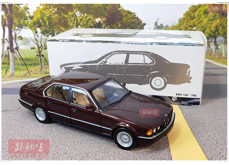 1:18 BMW 7 Series E32 730i 1986