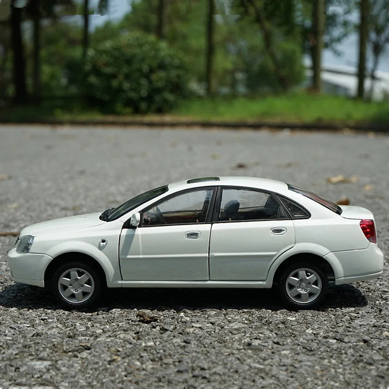 1:18 Buick Excelle GT