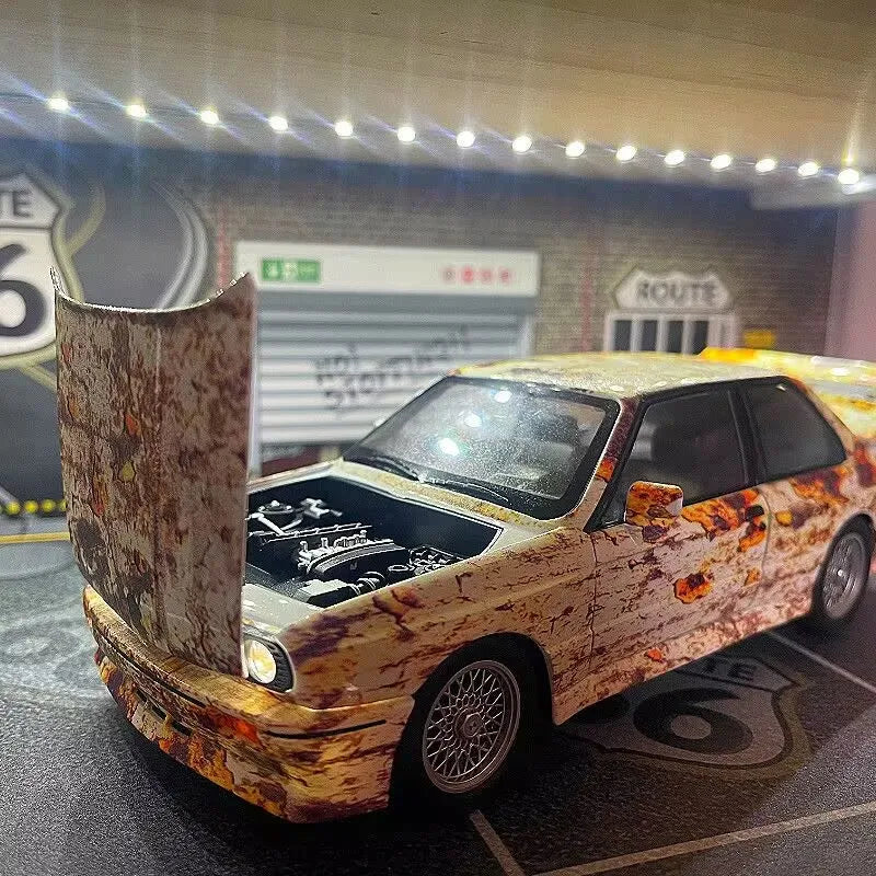 1:24 BMW 1988 M3 E30 Rust Damaged Version