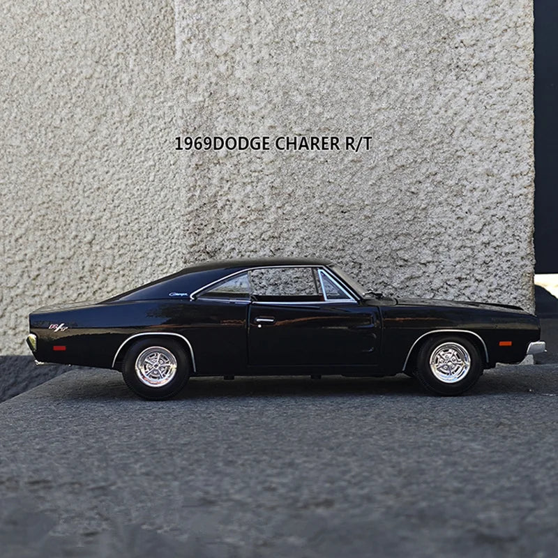1:18 1969 Dodge Challenger R/T