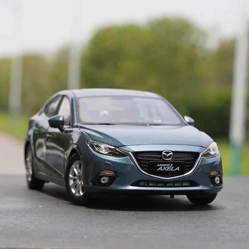 1:18 Mazda 3 Ankesai Lama 3 AXELA
