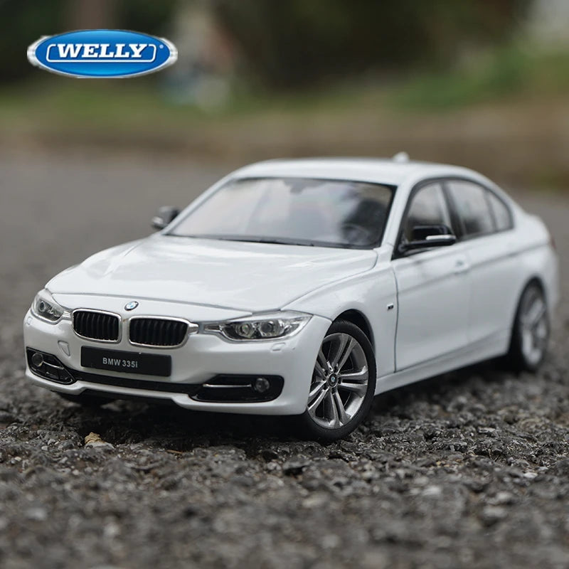 1:24 BMW 3 Series 335i 335
