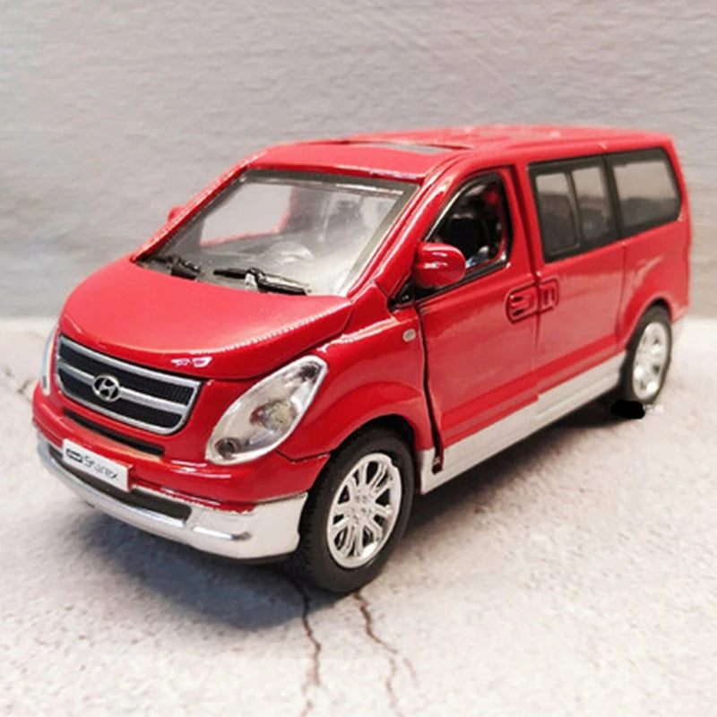 1:32 Hyundai H-1 Grand Starex