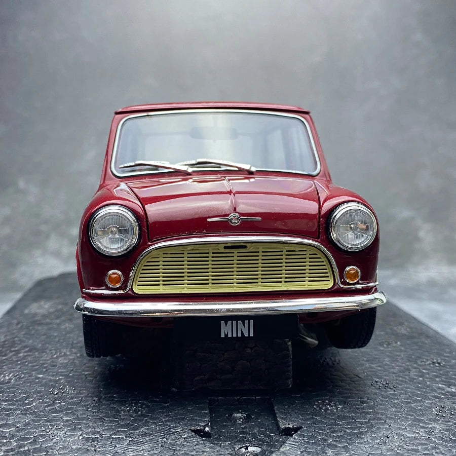 1:18 Morris MINI Minor