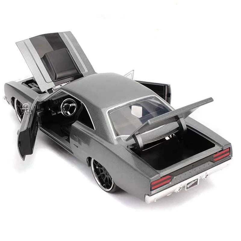 1:24 Fast & Furious PLYMOUTH ROAD RUNNER