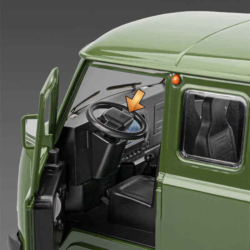 1:18 UAZ Traveler MPV