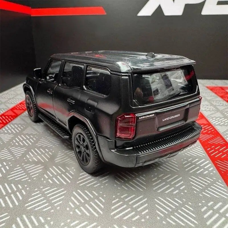 1:36 Toyota Land Cruiser LC250