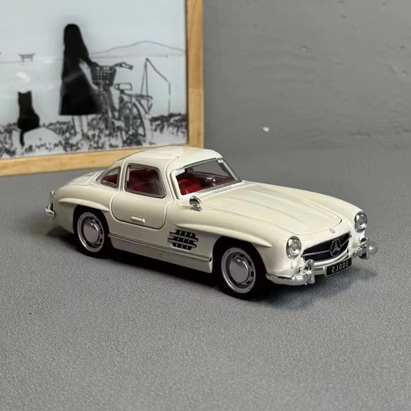 1:32 Mercedes Benz 300SL
