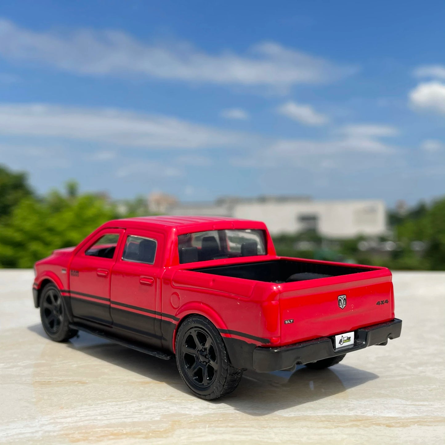 1:32 Dodge Ram 1500 Raptor