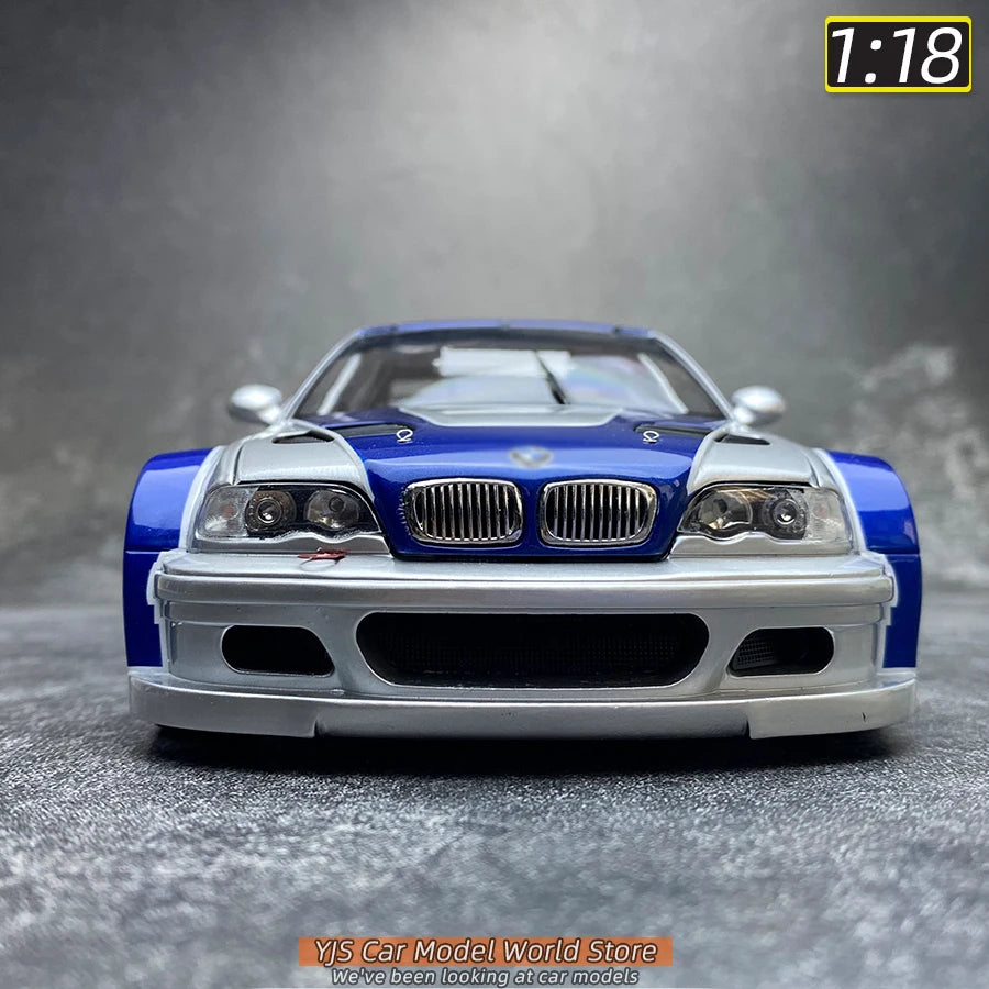1:18 BMW M3 GTR (E46)