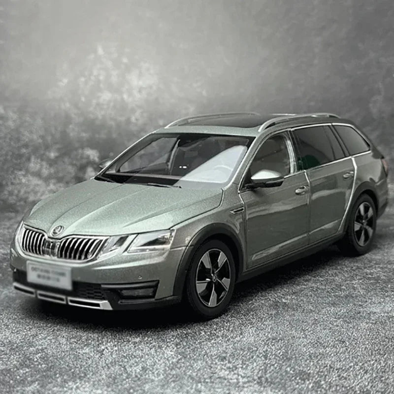 1:18 SKODA OCTAVIA