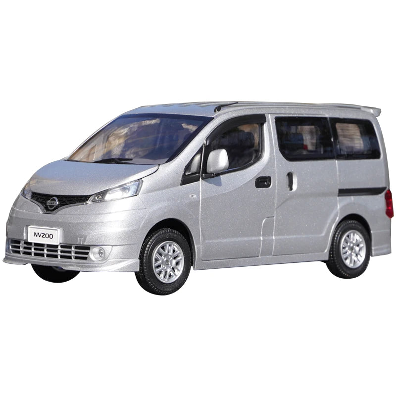 1:18 Zhengzhou Nissan NV200