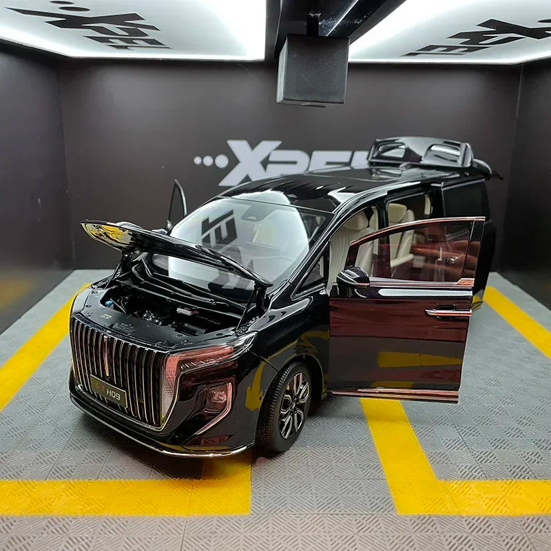 1:18 Hongqi HQ9 Business
