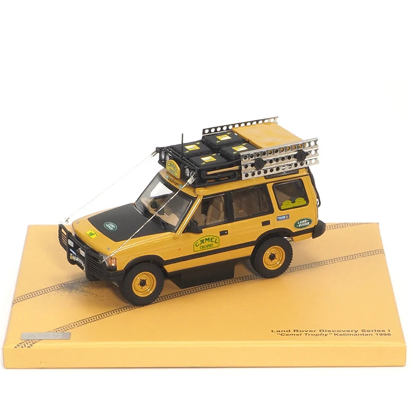 1:43 Land Rover Discovery original five-door version Camel Cup 1996