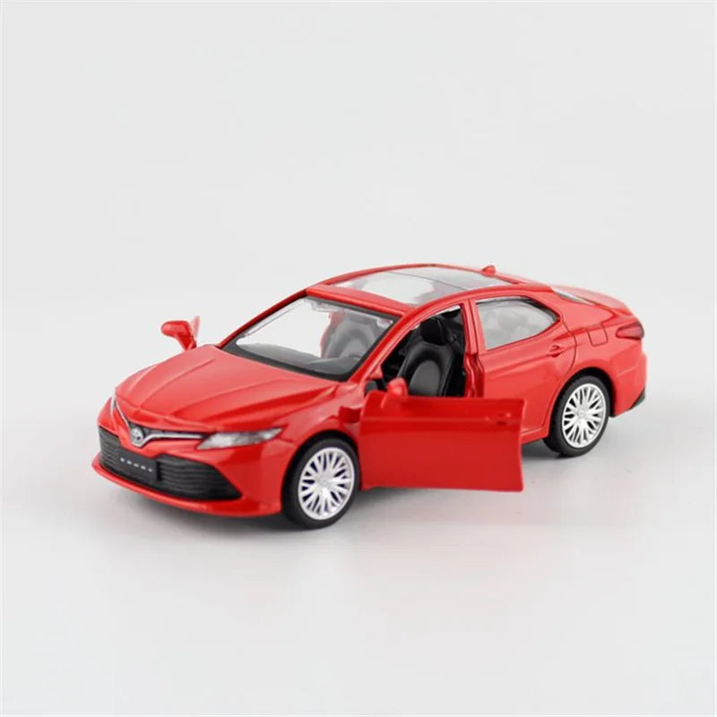 1:43 TOYOTA Camry