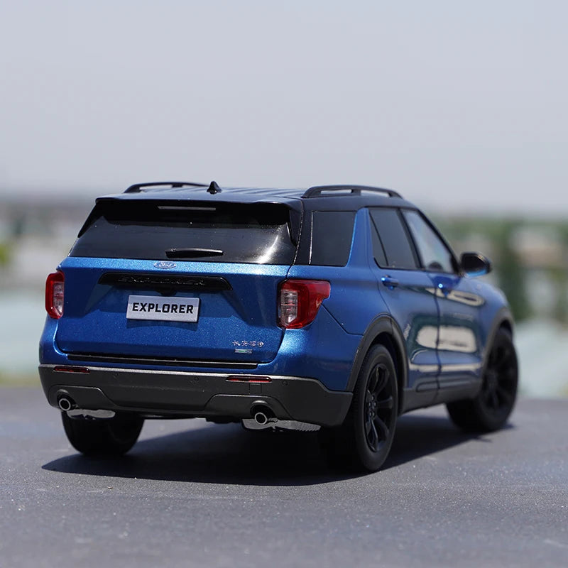 1:18 Ford Explorer 2021 6th Generation