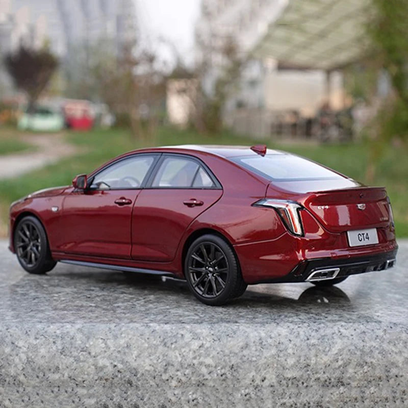 1:18 Cadillac CT4