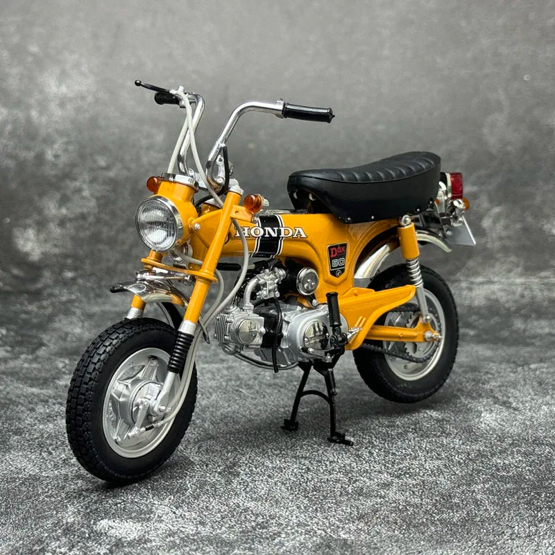 1:10 HONDA DAX Giraffe ST50 (1969)