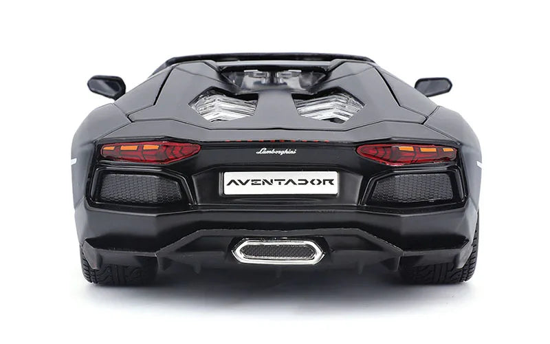 1:24 Lamborghini Aventador LP700