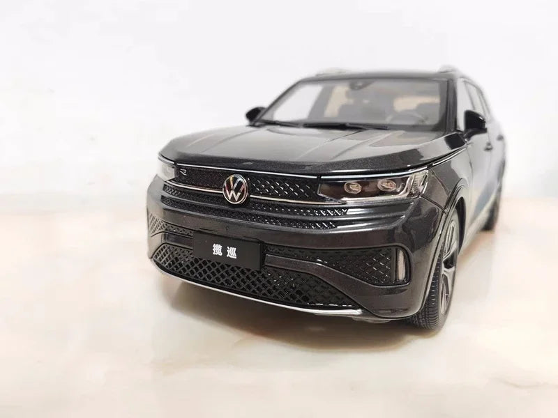 1:18 Volkswagen Touche Model Tavebdor