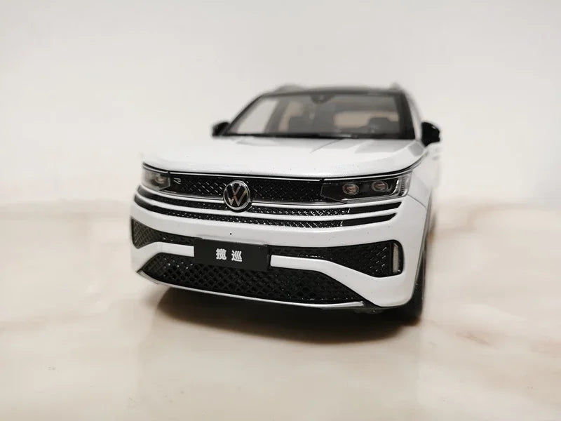 1:18 Volkswagen Touche Model Tavebdor