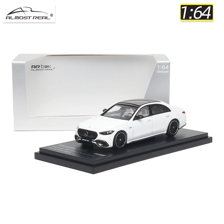 1:64 Mercedes-Benz S63 E Performance 2023
