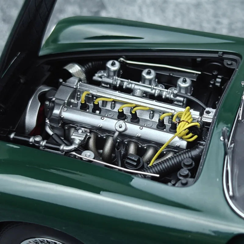 1:18 Aston Martin DB5 "Goldfinger" 007 Movie Edition