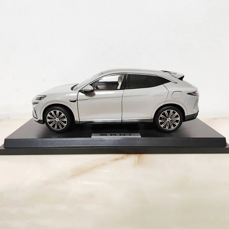 1:18 BYD Denza N7 New Energy