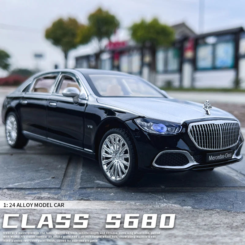 1:22 Maybach S680