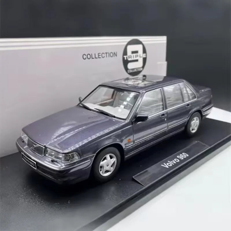 1:18 Volvo 960