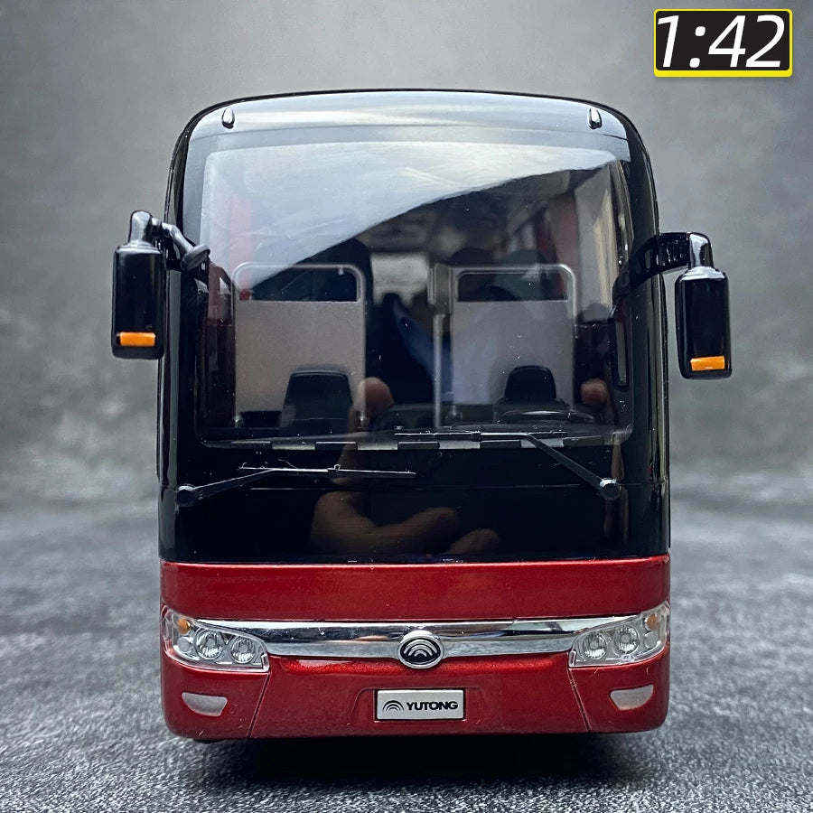 1:42 Yutong ZK6122H9 bus model