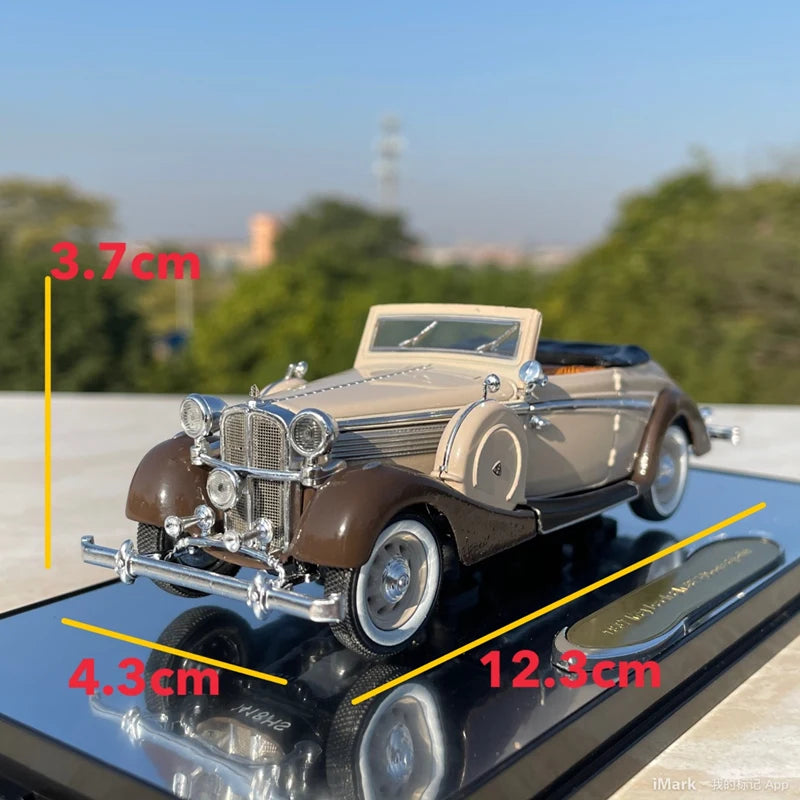 1:43 Classical Old Car