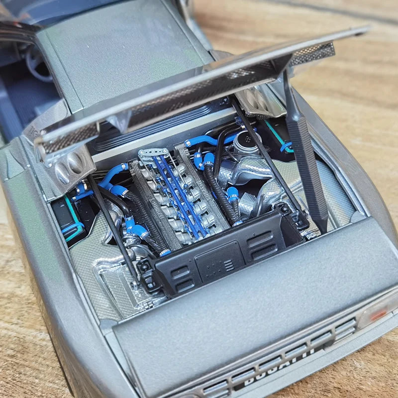 1:18 BUGATTI EB110 SS