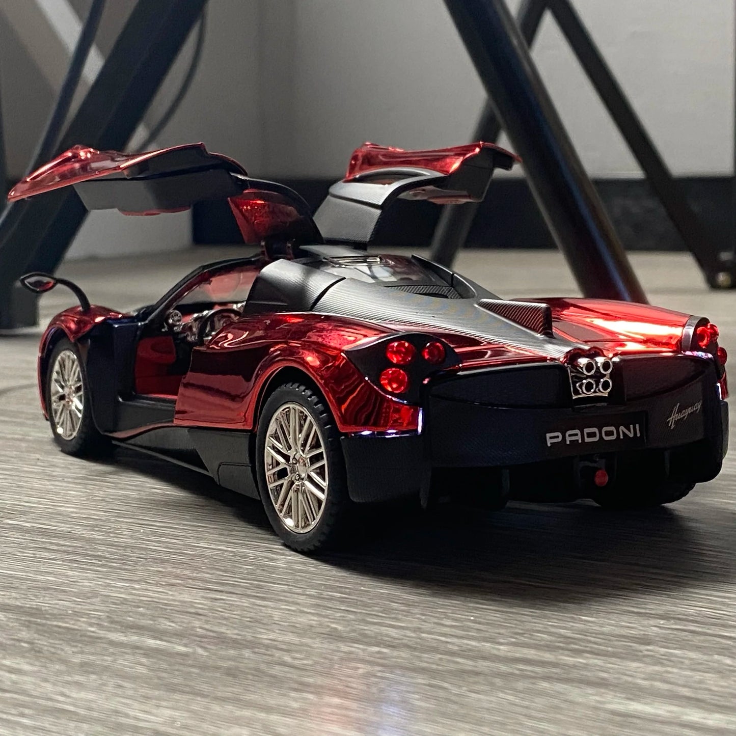 1:24 Pagani Huayra Dinastia