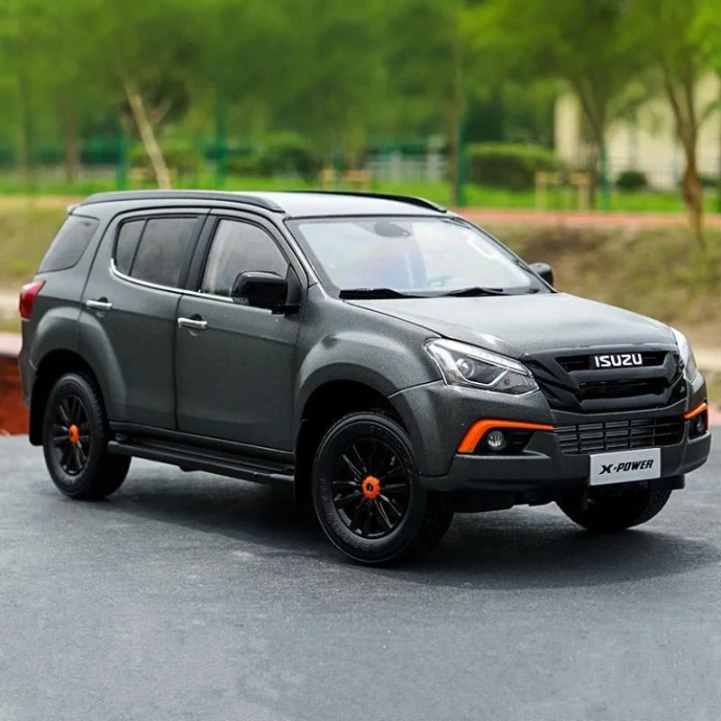 1:18 ISUZU MU-X