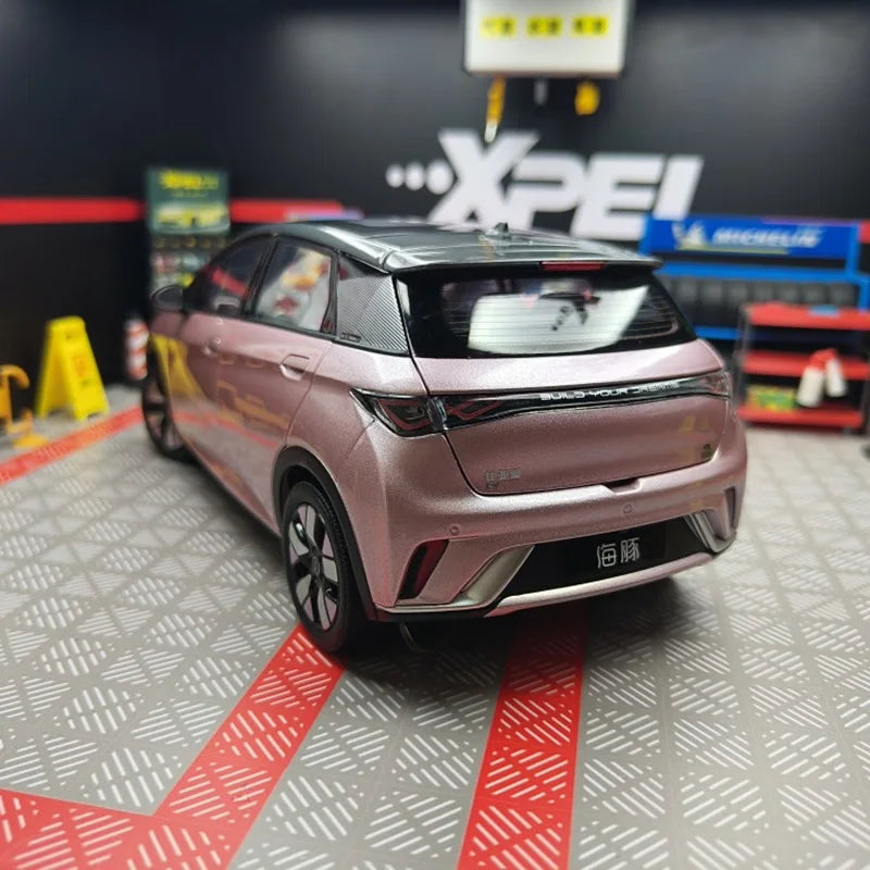 1:18 BYD Dolphin